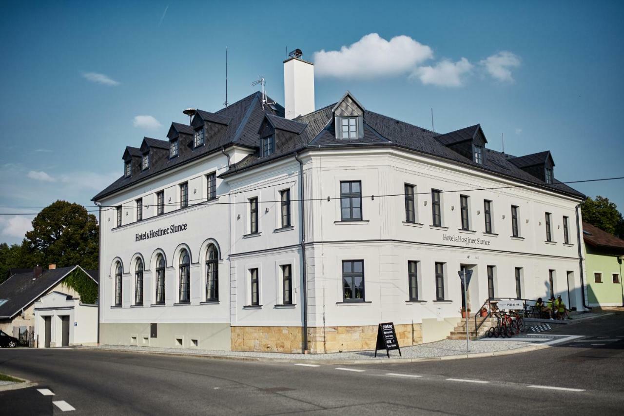 Hotel A Hostinec Slunce Osecna Eksteriør bilde