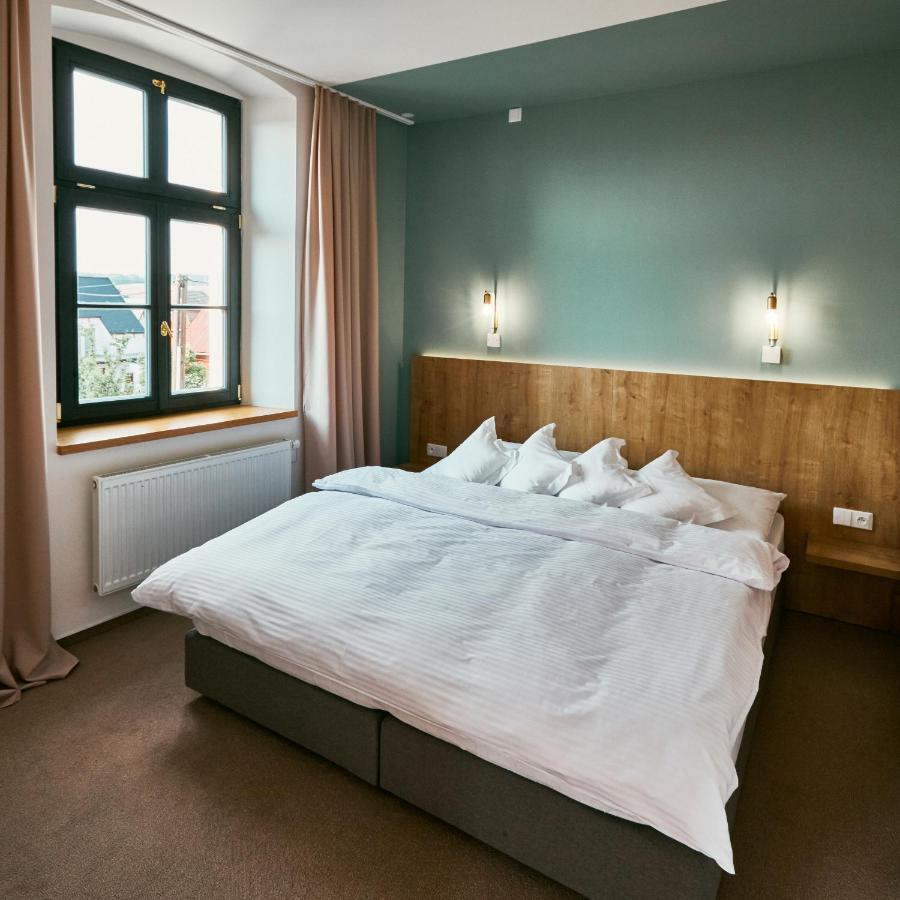 Hotel A Hostinec Slunce Osecna Eksteriør bilde